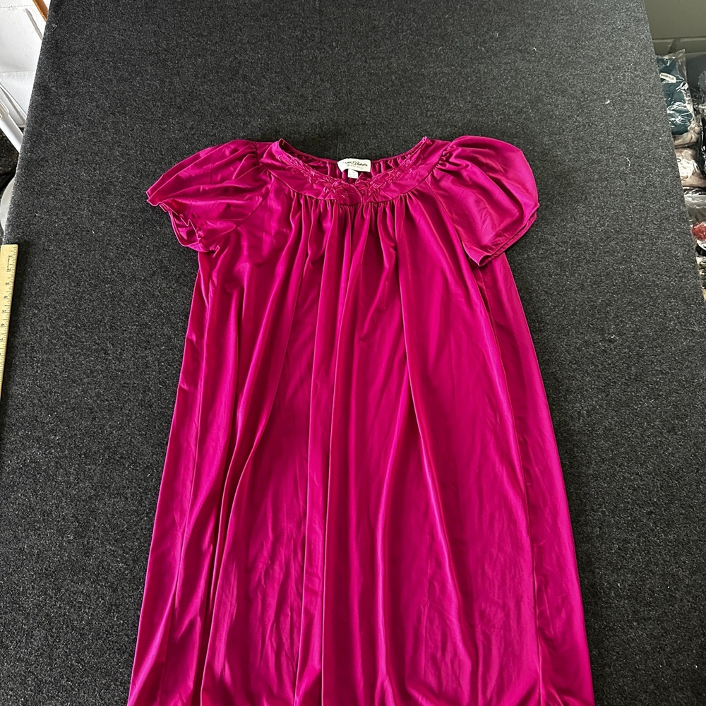 Miss Elaine Classics Pink Nylon Nightgown Short Puff Sleeve Embroidered XL